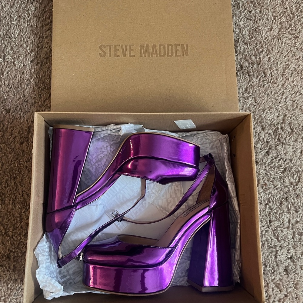 Steve Madden Size 7 Chunky Heels